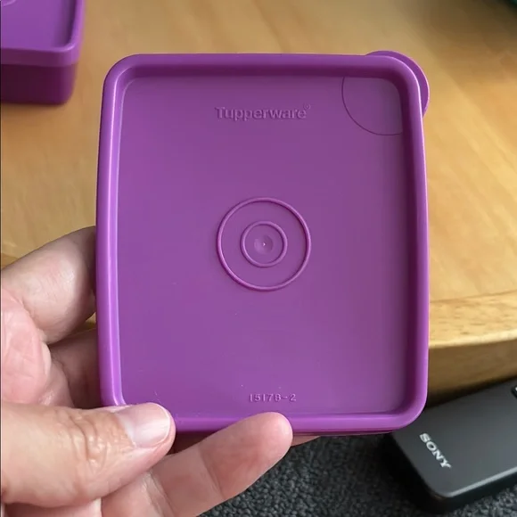 Tupperware Purple containers set of 4 - Picture 4 of 4